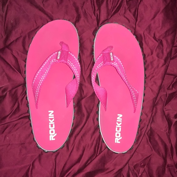 Rockin foam sandles/flip flops - Picture 1 of 2